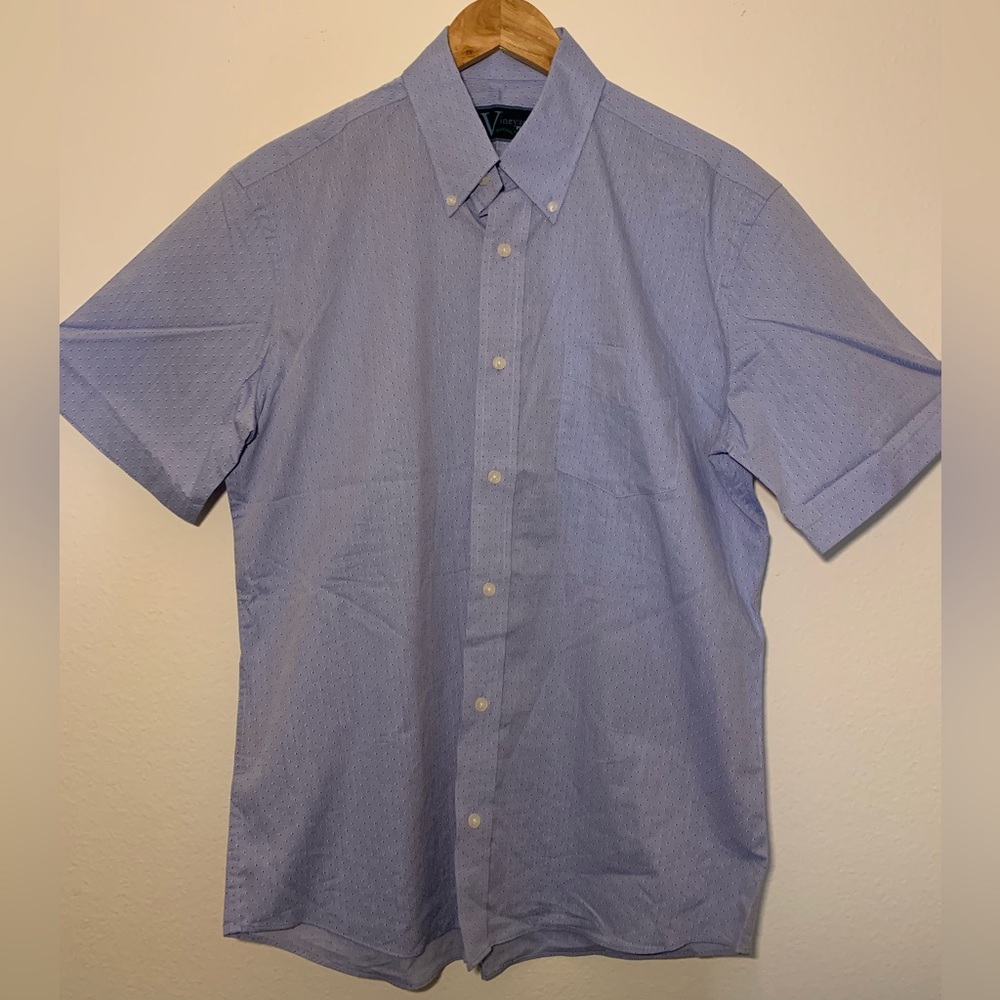 Vineyard Place Short Sleeve Button-Up Shirt